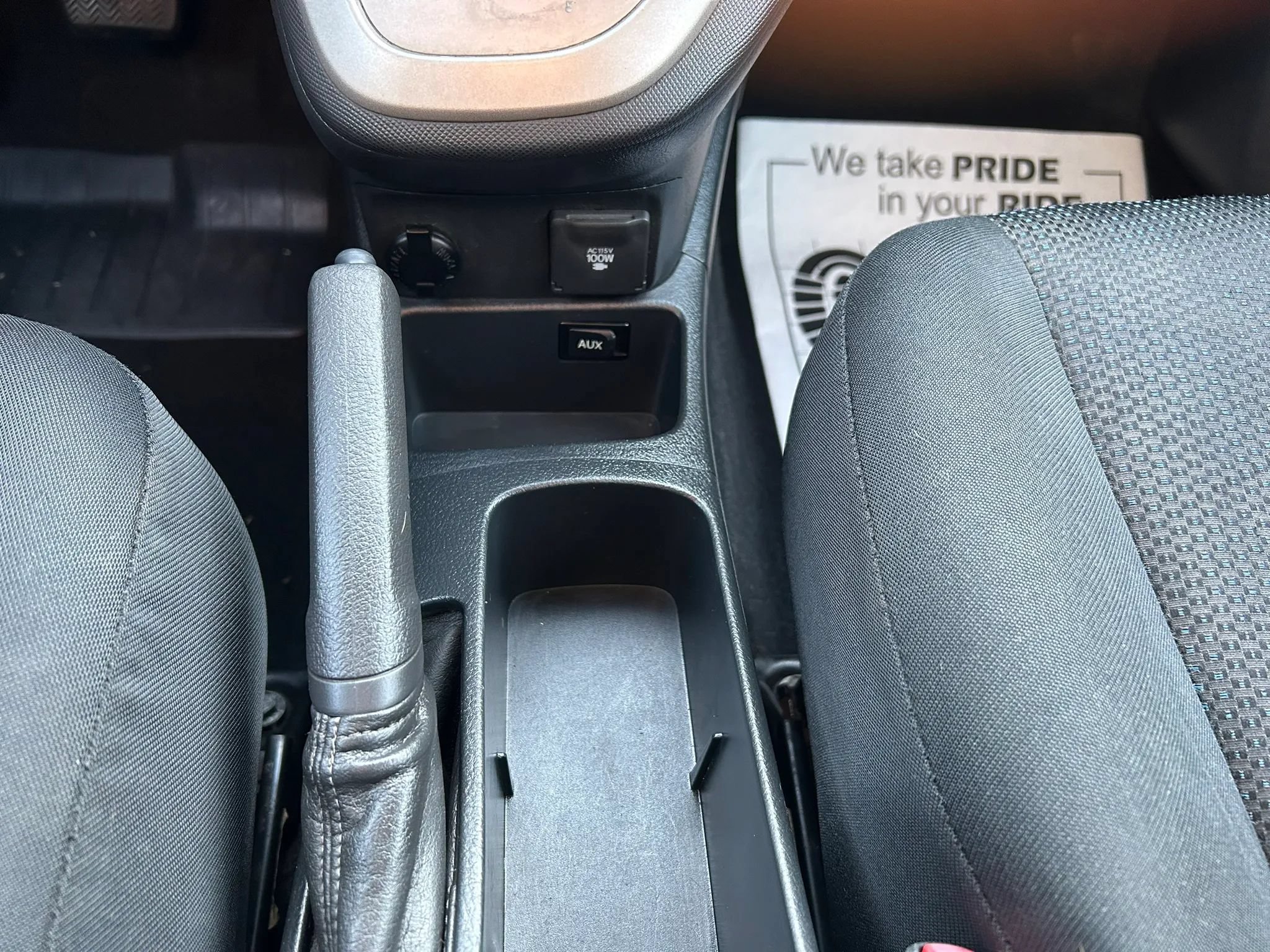 Used 2010 Toyota Matrix S FWD image 24