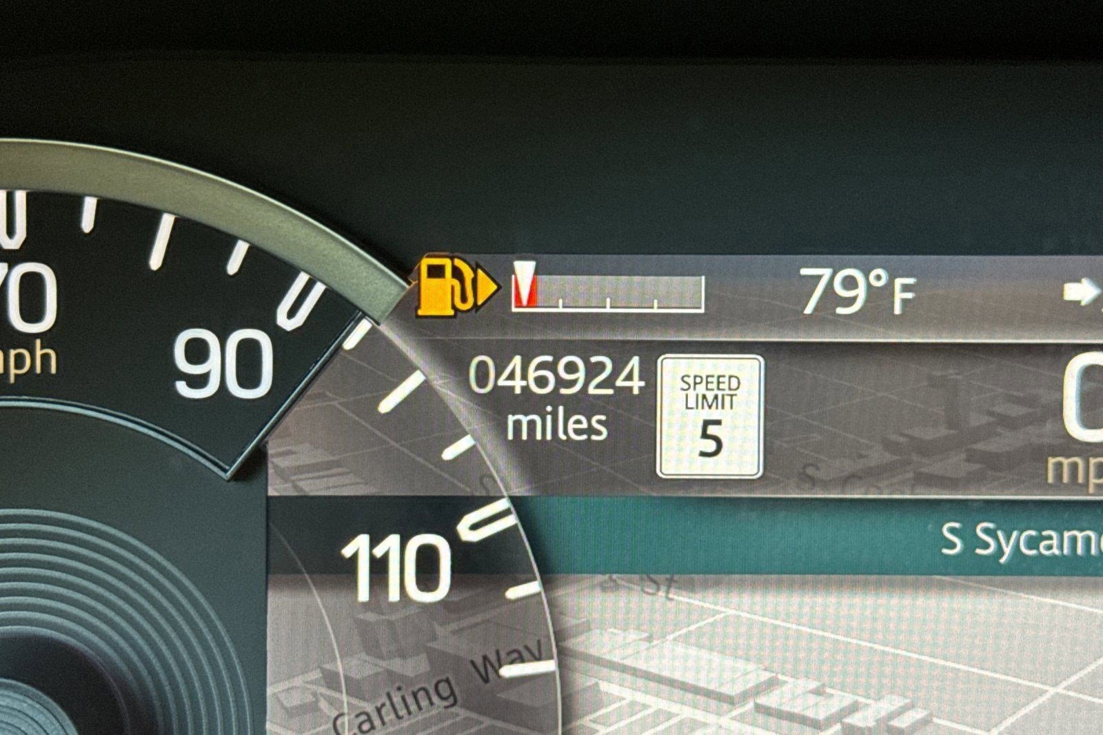 Used 2023 Land Rover Defender 110 SE AWD/4WD image 20