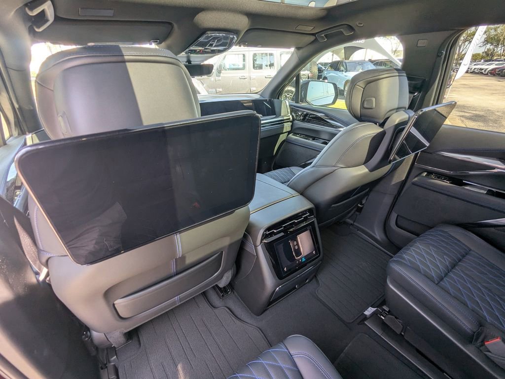 New 2025 Cadillac Escalade IQ Sport 1 w/ LPO, ONYX Package image 22