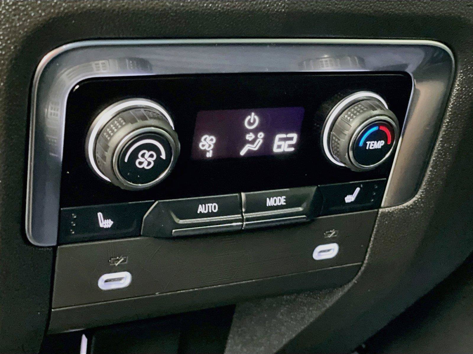 Used 2024 Chevrolet Tahoe Z71 w/ Luxury Package AWD/4WD image 24