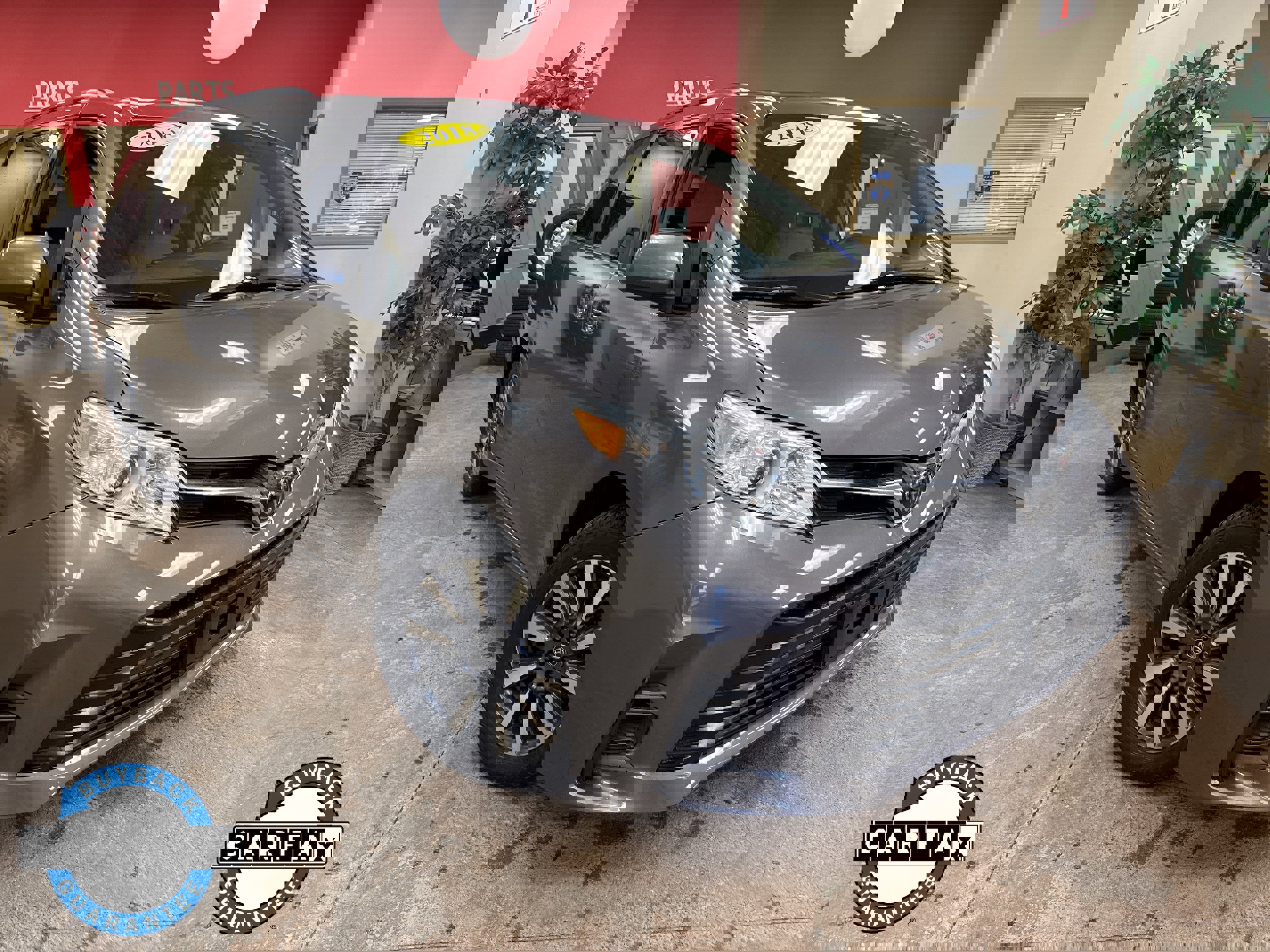 Used 2018 Toyota Sienna LE