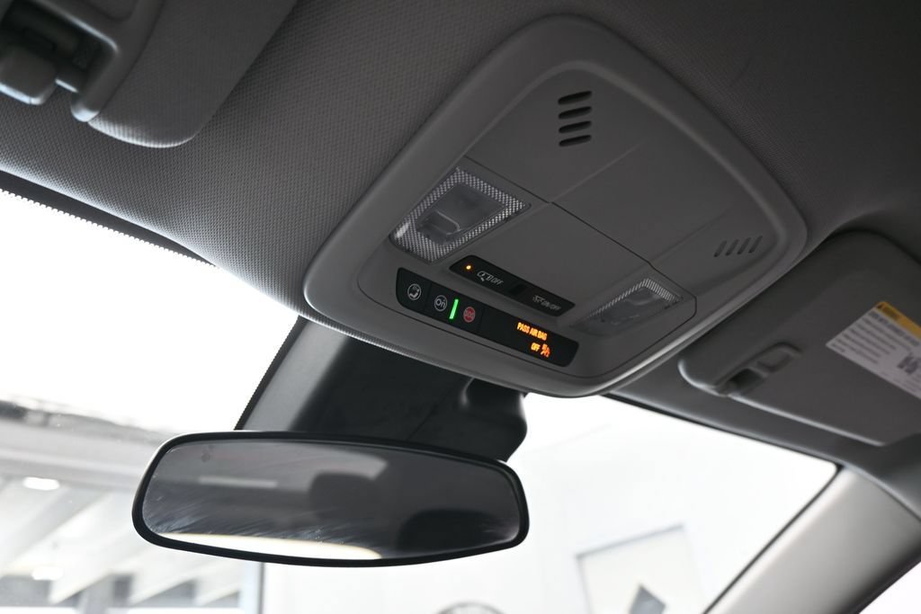 Used 2024 Chevrolet Malibu LT FWD image 22