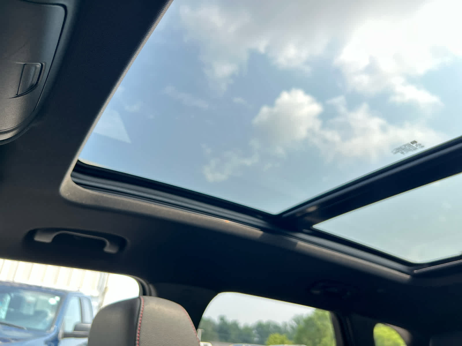 Used 2023 Chevrolet Blazer RS w/ Driver Confidence II Package image 26