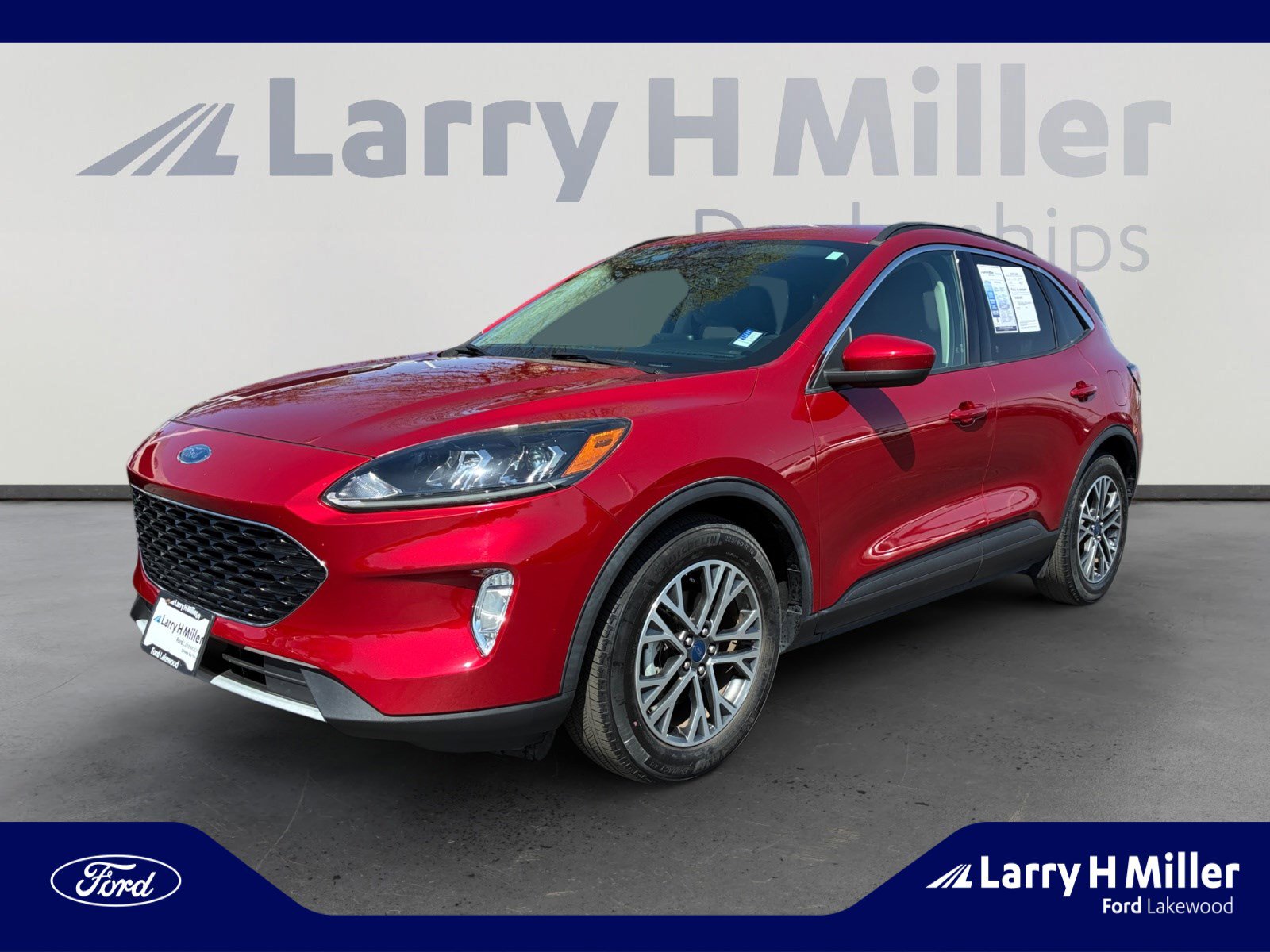 Used 2020 Ford Escape SEL FWD image 1