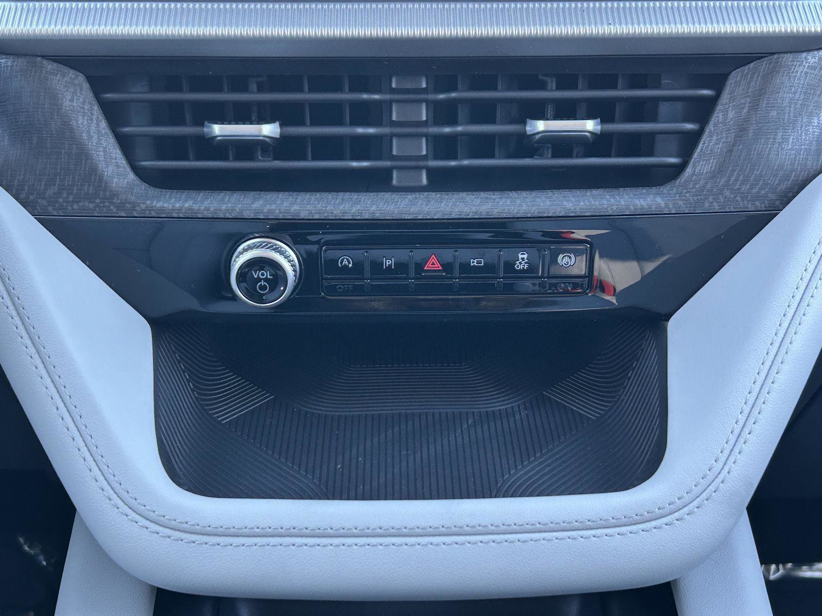 New 2026 Ford Explorer Platinum w/ LUX Leather Package image 27