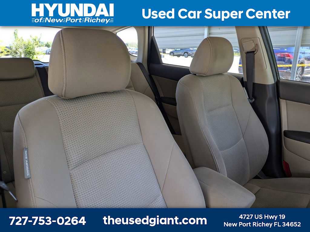 Used 2009 Hyundai Elantra w/ Premium-Sport Pkg 2 image 7