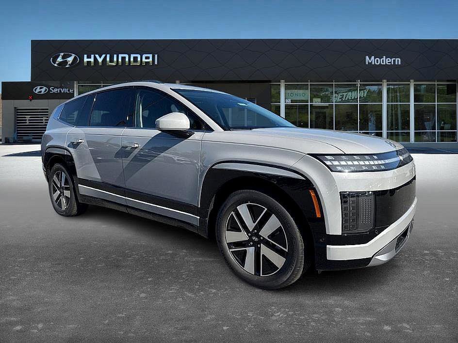 New 2026 Hyundai Ioniq 9 SEL image 2