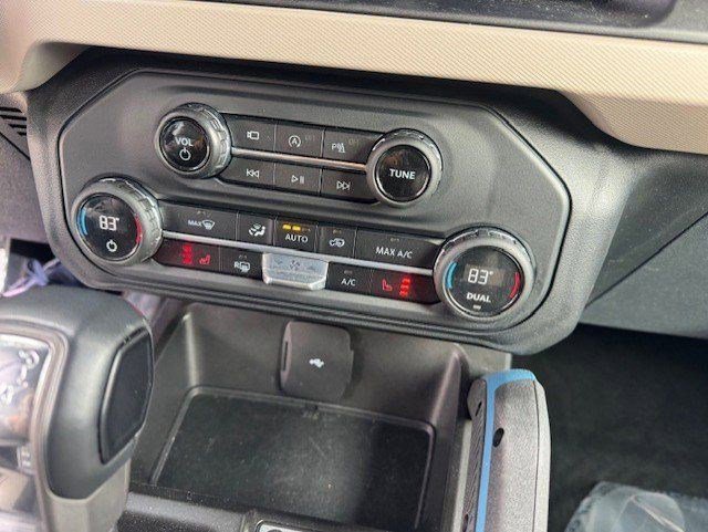 Used 2023 Ford Bronco Wildtrak image 16