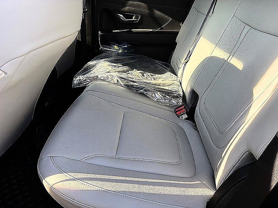 New 2026 Hyundai Santa Cruz SEL FWD image 7