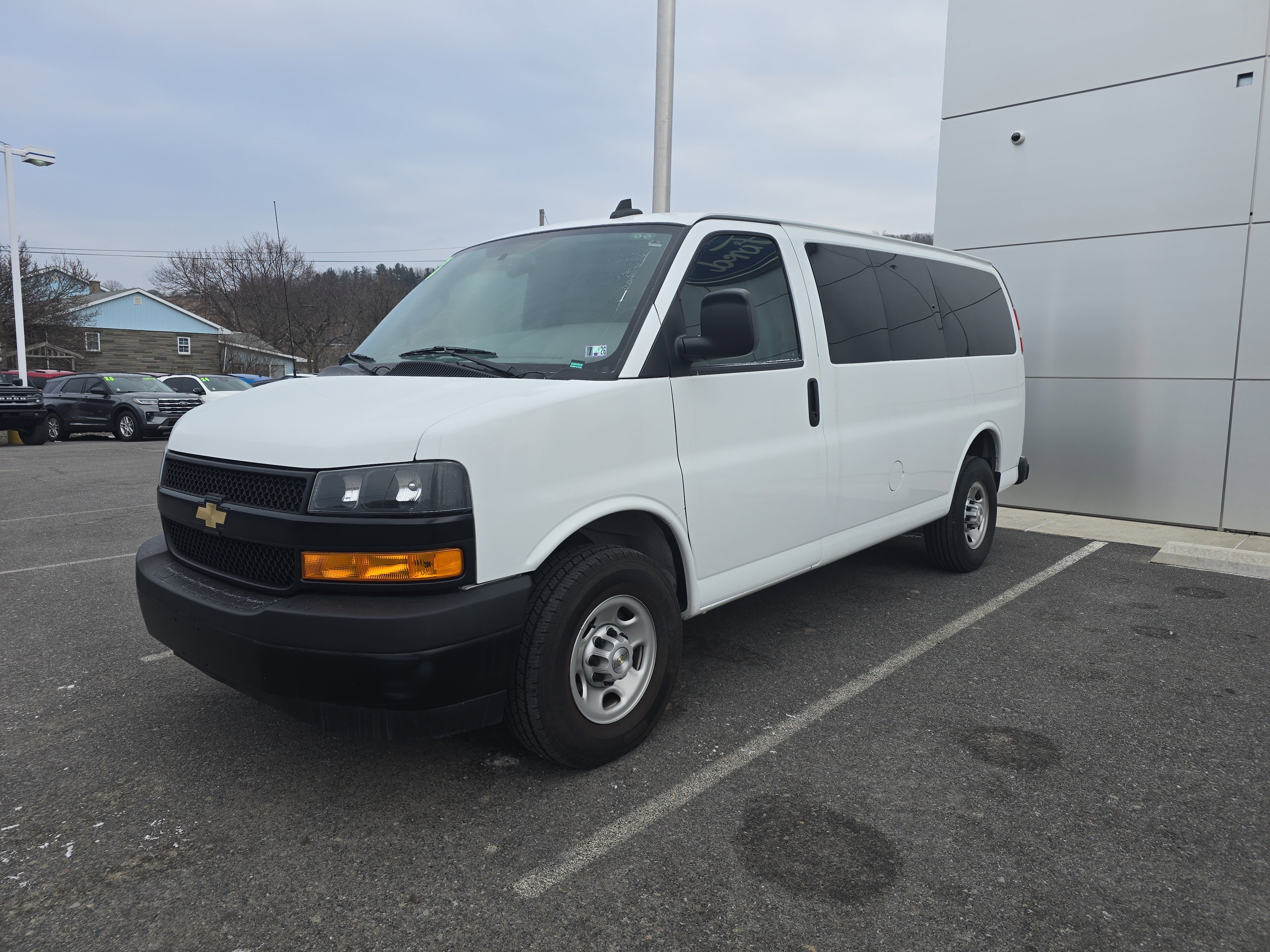 Used 2023 Chevrolet Express 3500 LS image 8