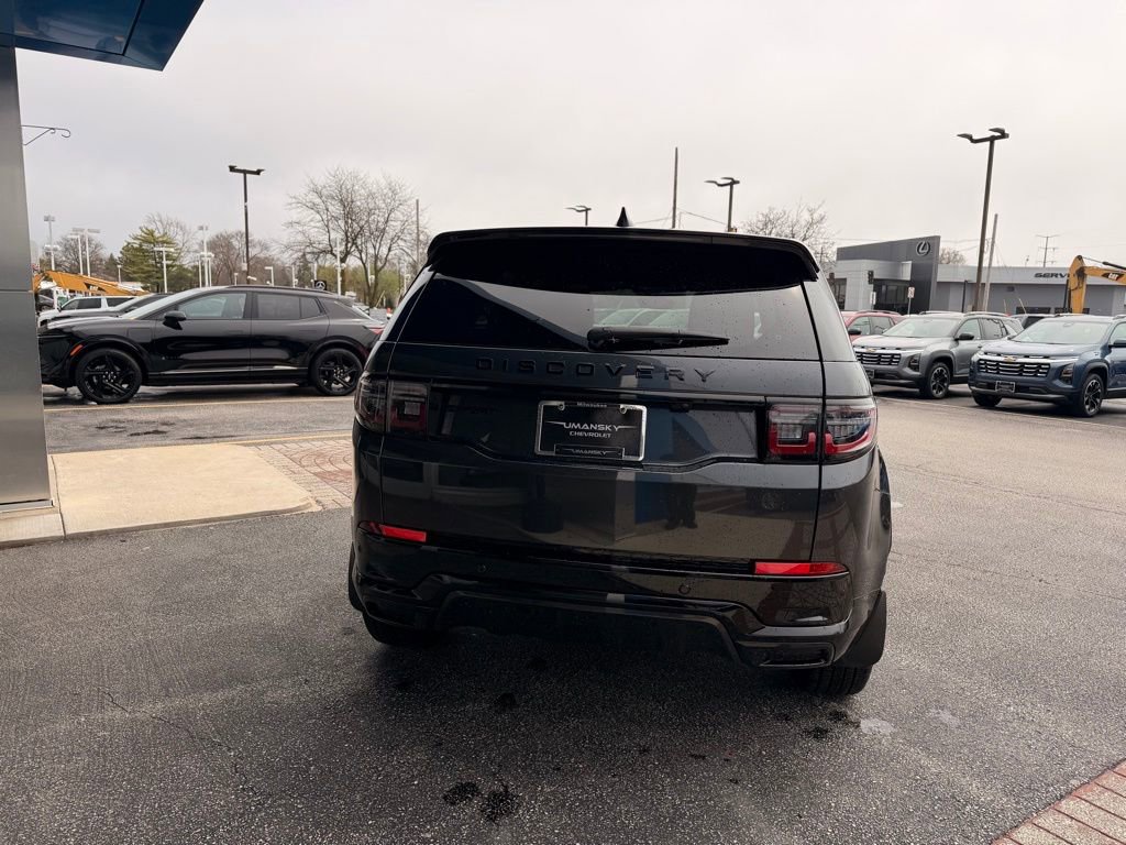 Used 2025 Land Rover Discovery Sport Dynamic SE image 7
