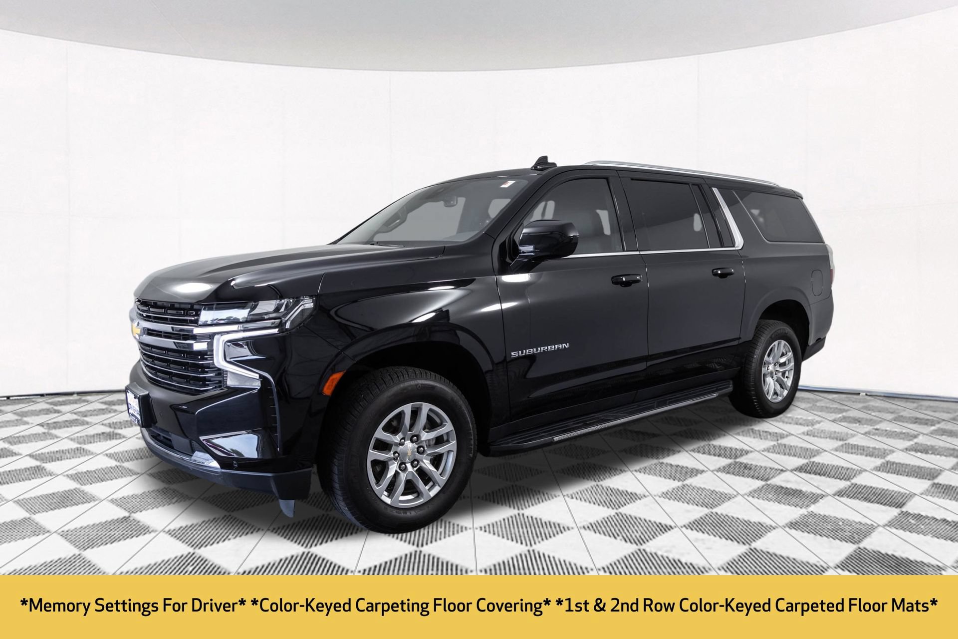 Used 2022 Chevrolet Suburban LT AWD/4WD image 16