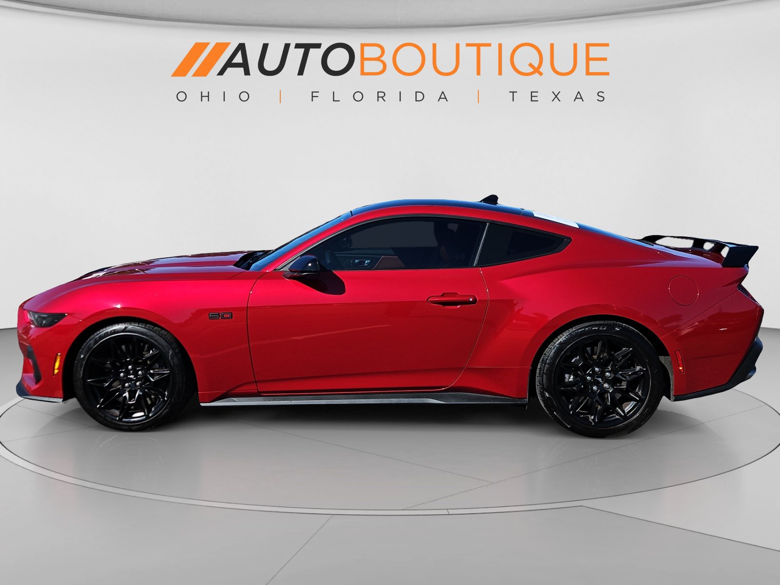 Used 2024 Ford Mustang GT Premium w/ GT Performance Package RWD image 2