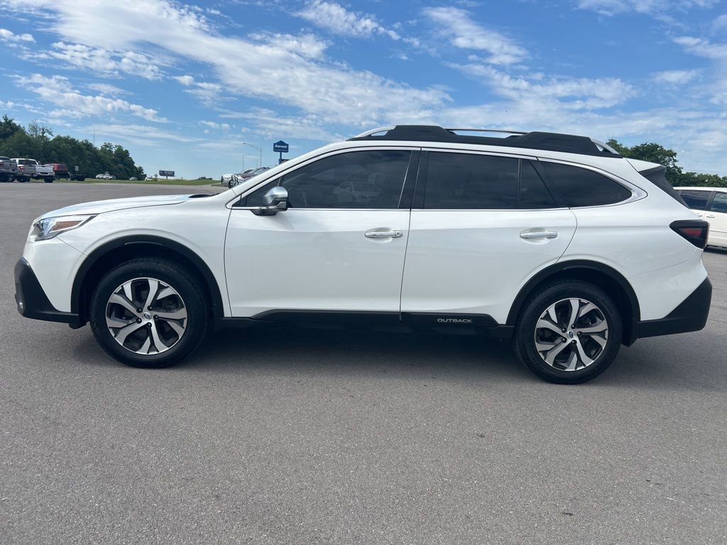 Used 2022 Subaru Outback Touring AWD/4WD image 6