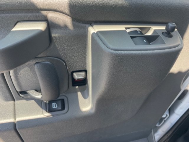 Used 2022 Chevrolet Express 3500 LS RWD image 9