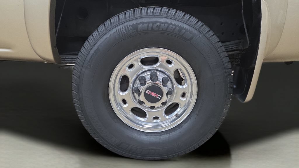 Used 2004 GMC Sierra 2500 SLE w/ Heavy-Duty Power Package AWD/4WD image 26