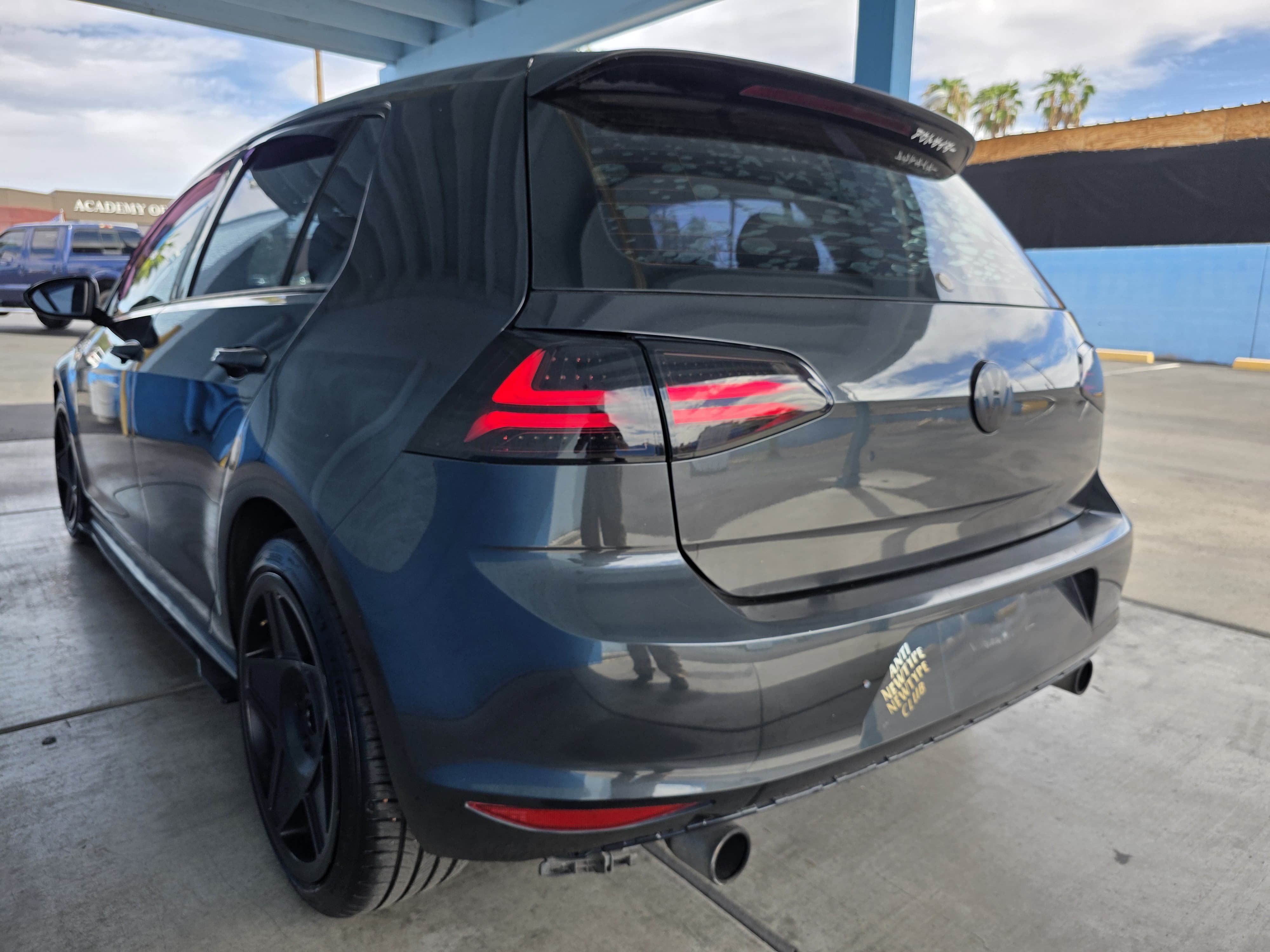 Used 2016 Volkswagen GTI S FWD image 5