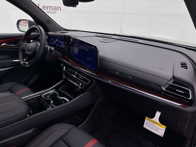 New 2026 Chevrolet Traverse RS w/ LPO, Floor Liner Package image 34