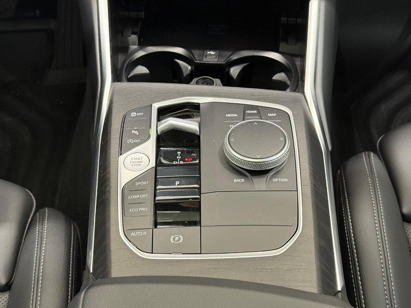 Used 2024 BMW 330i xDrive Sedan w/ Premium Package image 11