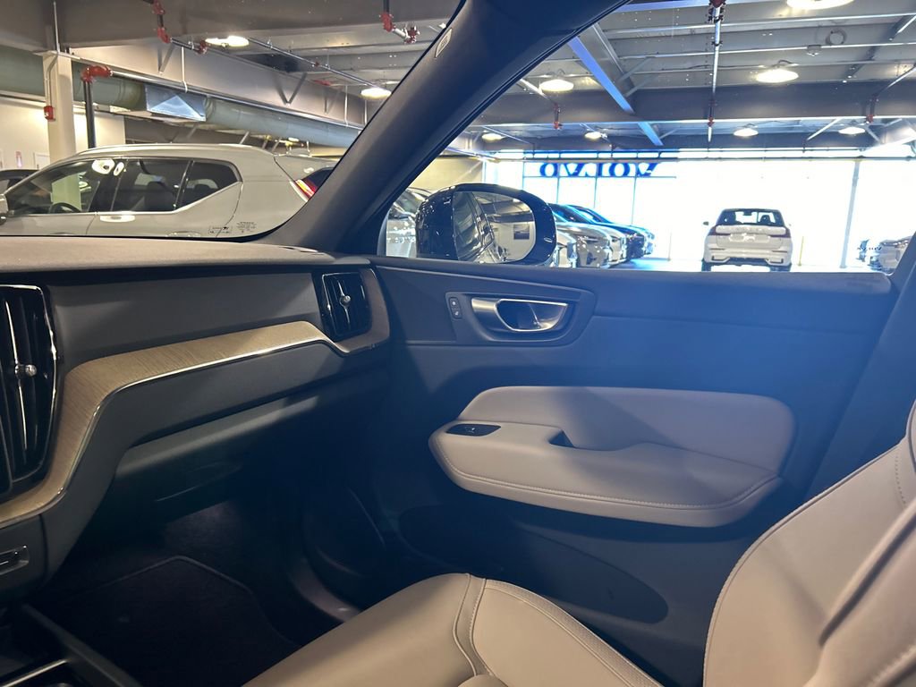 Used 2026 Volvo XC60 B5 Core w/ Climate Package image 24