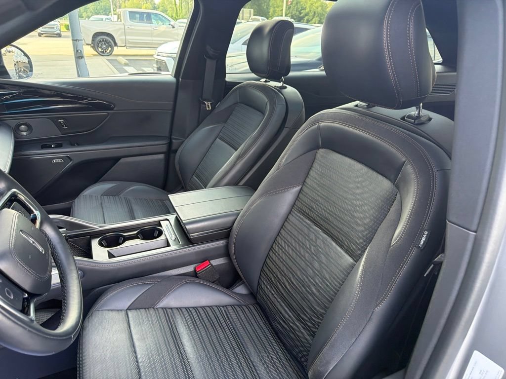 Used 2024 Lincoln Nautilus Reserve w/ Equipment Group 202A AWD/4WD image 26