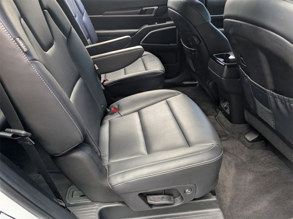 Used 2025 Kia Telluride S image 30