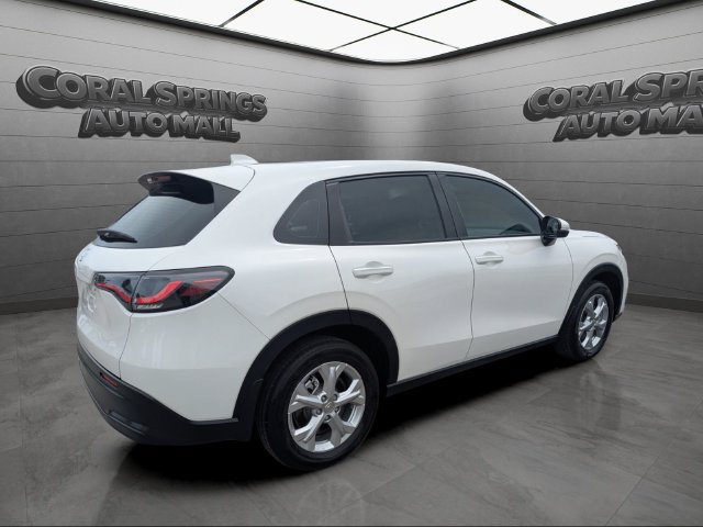 Certified 2025 Honda HR-V LX image 7