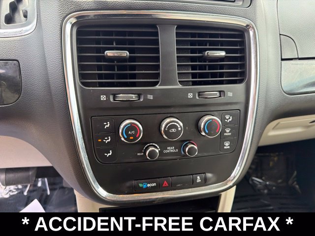Used 2019 Dodge Grand Caravan SE FWD image 24