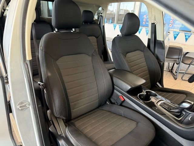 Used 2017 Ford Edge SE image 27