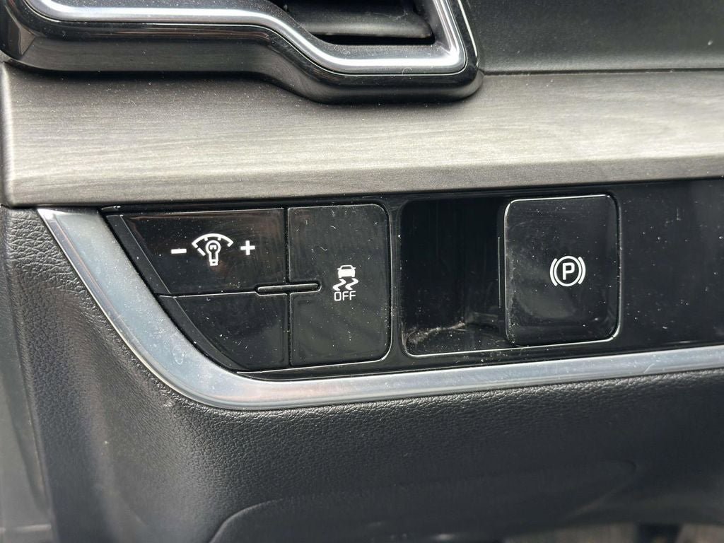 Certified 2023 Kia Sportage X-Line image 18