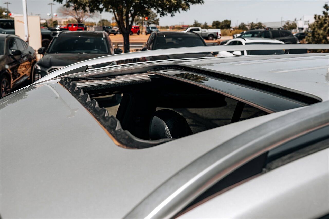 Used 2017 Mercedes-Benz GLS 450 4MATIC image 33