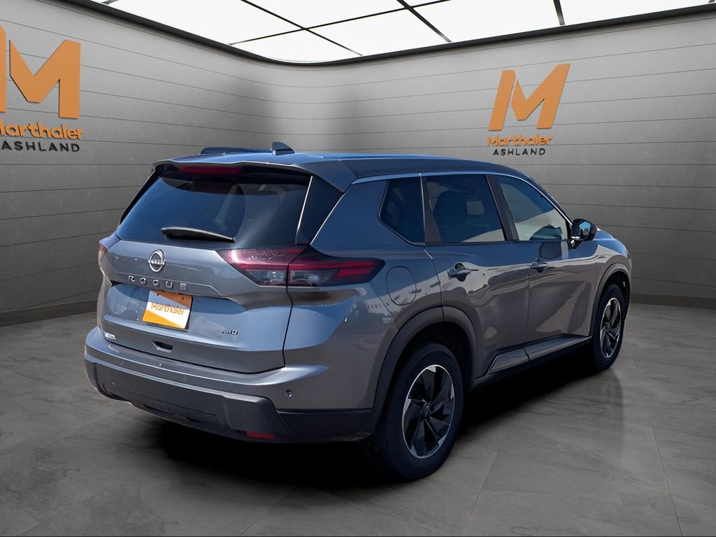 Used 2025 Nissan Rogue SV AWD/4WD image 5