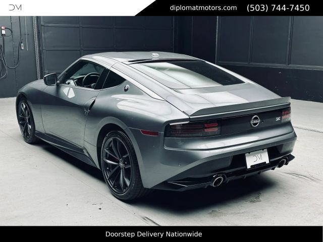 Used 2024 Nissan Z Performance w/ Floor Mat Package RWD image 5