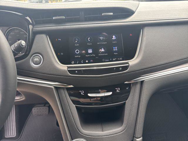 New 2026 Cadillac XT5 Luxury image 9