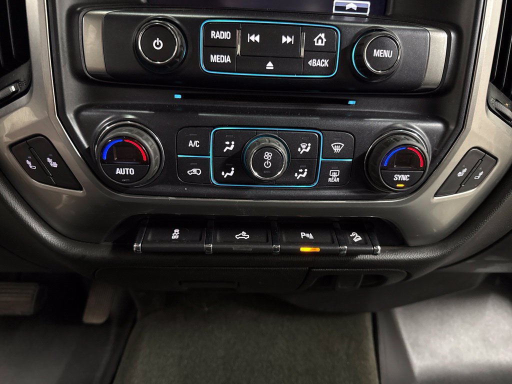 Used 2017 Chevrolet Silverado 1500 LT w/ Midnight Edition AWD/4WD image 26
