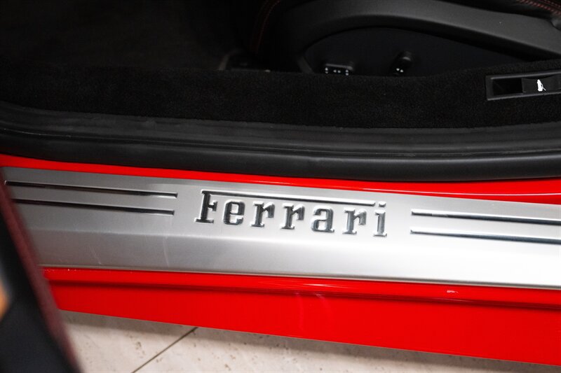 Used 2015 Ferrari 458 Spider RWD image 25