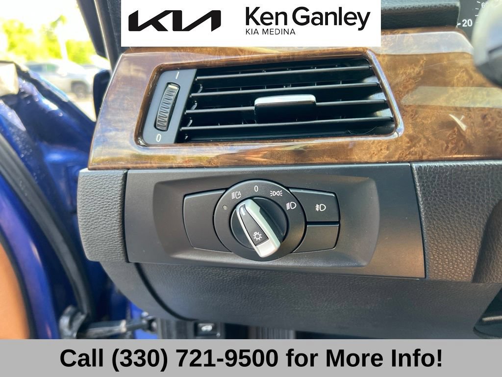 Used 2009 BMW 328i xDrive Sedan AWD/4WD image 24