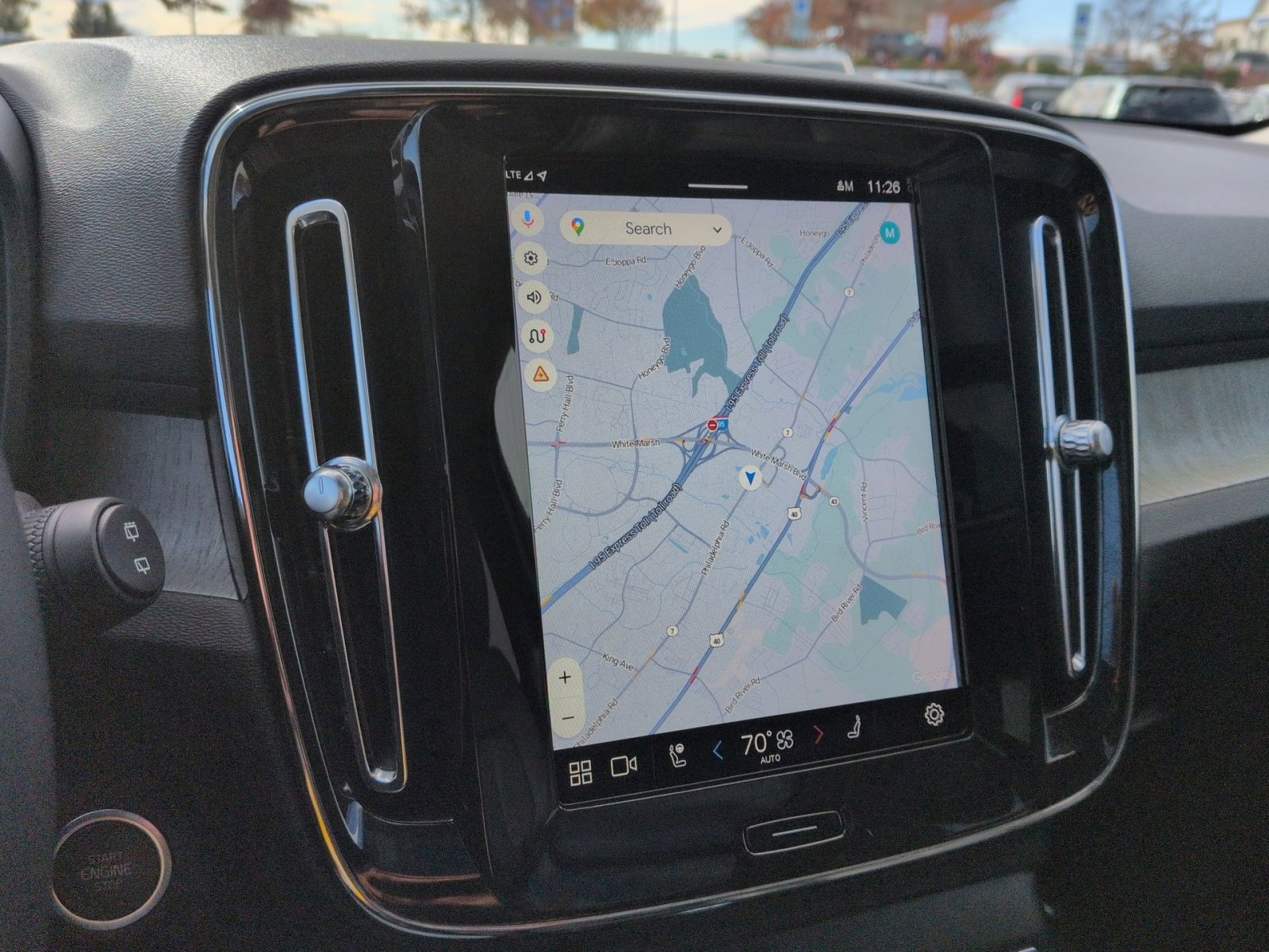 Certified 2024 Volvo XC40 B5 Ultimate w/ Protection Package Premier image 20