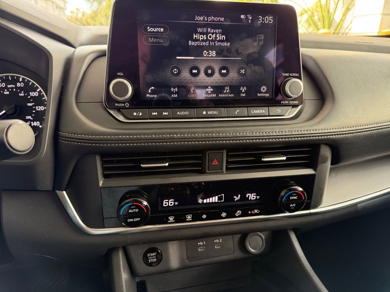 Used 2025 Nissan Rogue SV FWD image 17