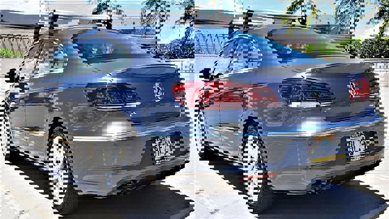 Used 2013 Volkswagen CC Sport image 3