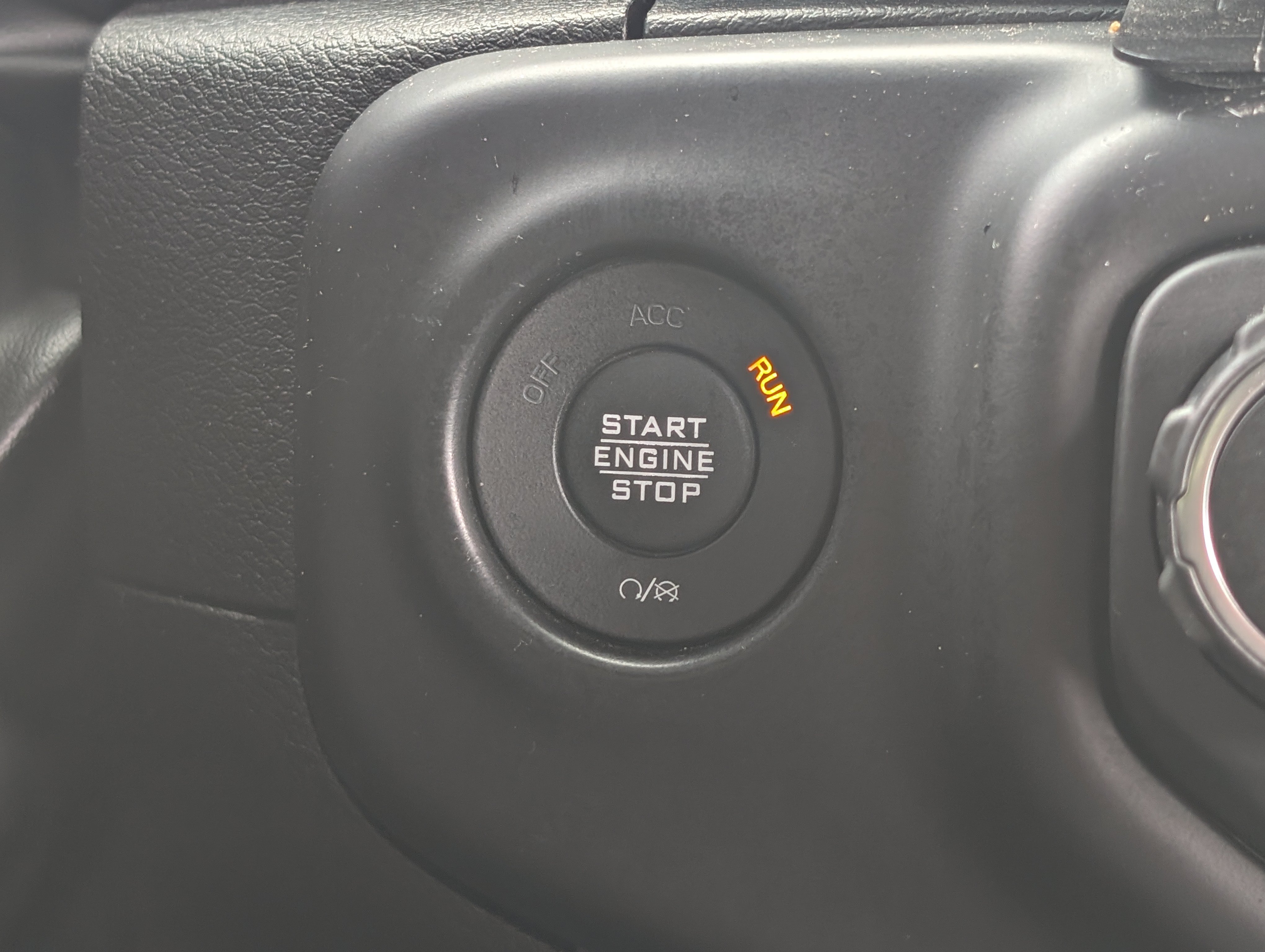 Used 2023 Jeep Wrangler Unlimited w/ Cold Weather Group AWD/4WD image 32