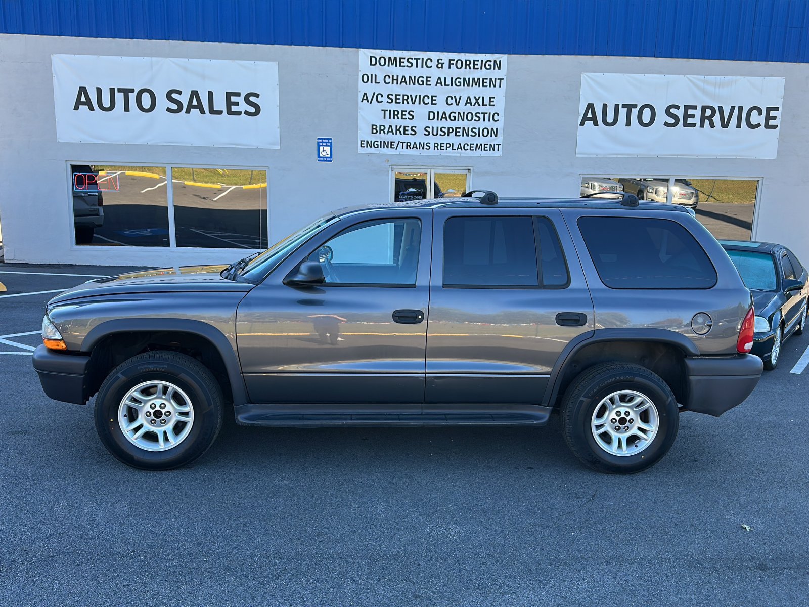 Used 2003 Dodge Durango Sport AWD/4WD image 2