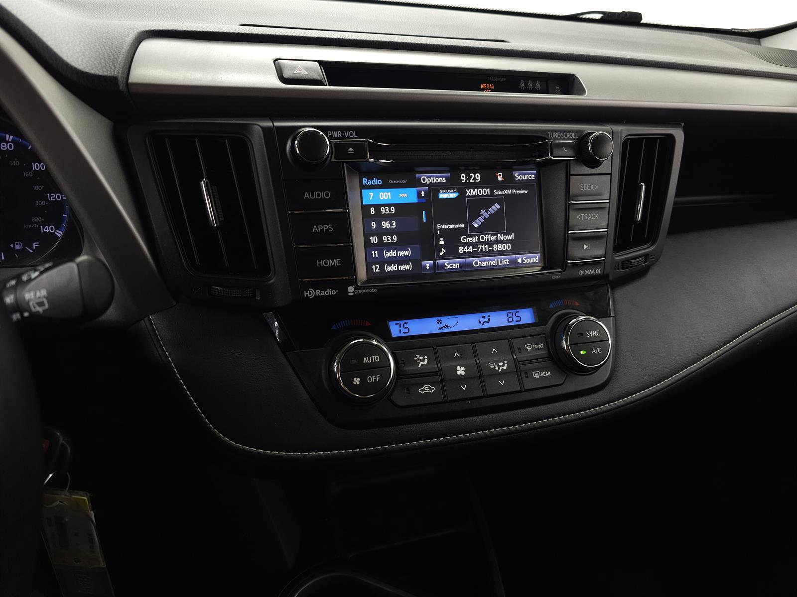 Used 2017 Toyota RAV4 XLE w/ Carpet Mat Package image 22