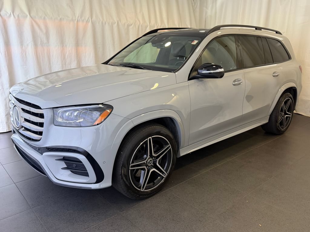 Used 2025 Mercedes-Benz GLS 450 4MATIC image 1