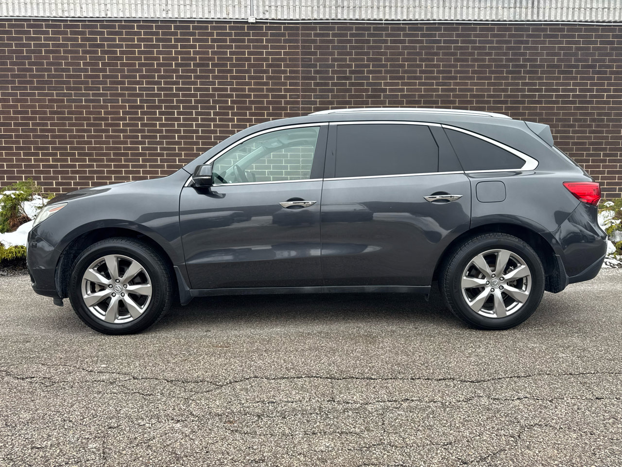 Used 2016 Acura MDX SH-AWD image 2