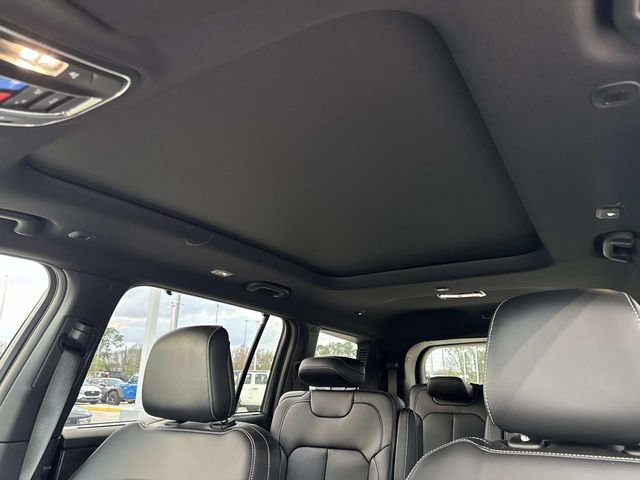 New 2025 Jeep Grand Cherokee L Limited w/ Luxury Tech Group II RWD image 14