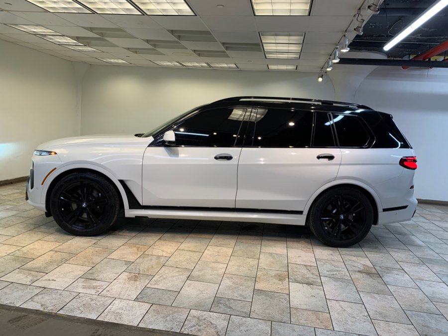 Used 2025 BMW X7 xDrive40i w/ Executive Package AWD/4WD image 4