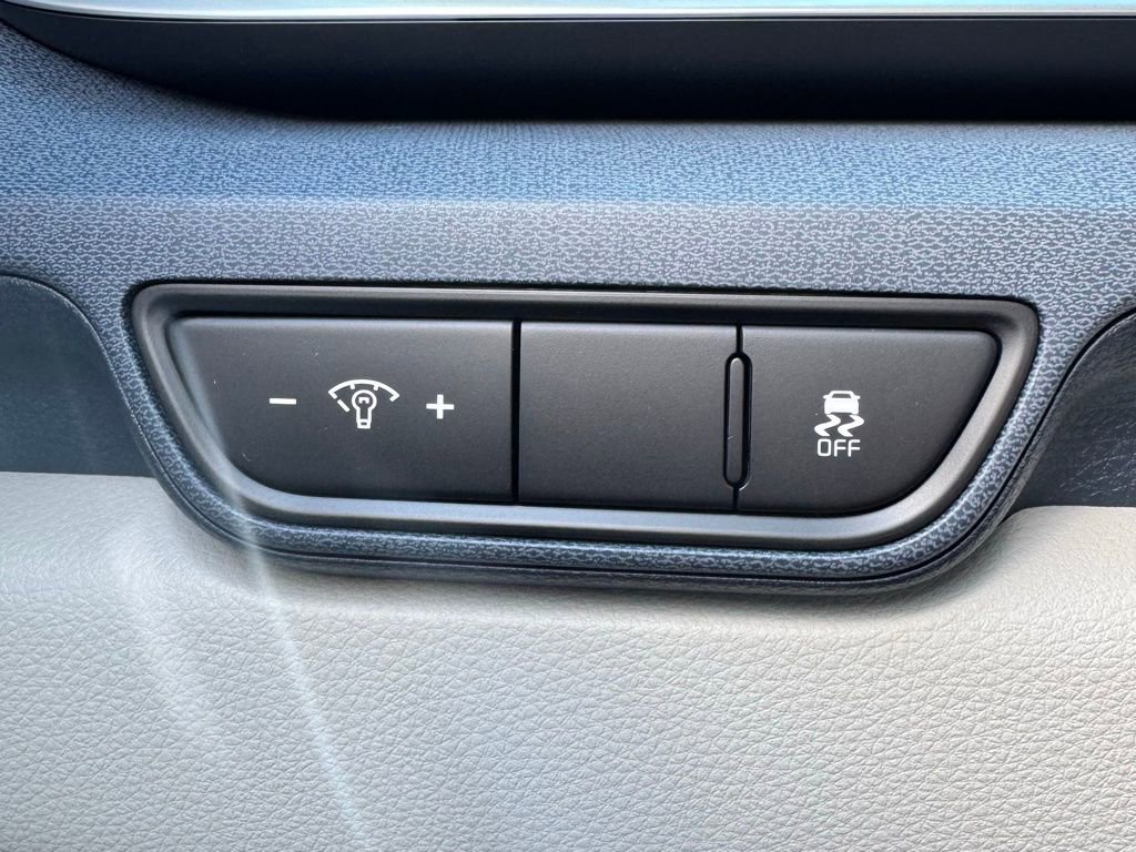 New 2026 Kia Carnival EX image 32