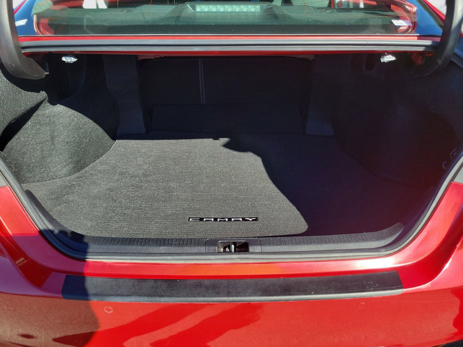 Used 2019 Toyota Camry XSE w/ Driver Assist Package image 9