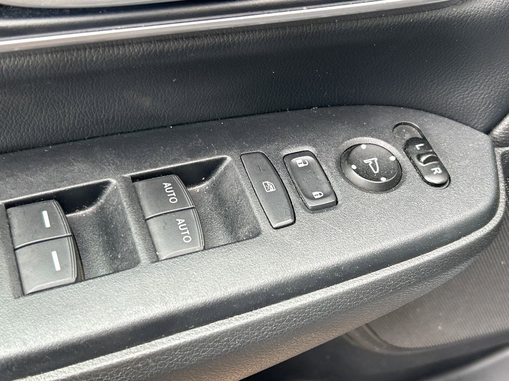 Used 2020 Honda CR-V Touring image 7